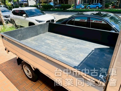 低里程小貨車