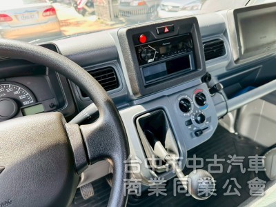 低里程小貨車