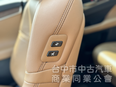 末代絕版GS300－稀有頂級版！選配淡駝金內裝！原廠保養！ACC跟車 盲點 抬頭 三眼LED頭燈 MK音響 冷熱通風椅！