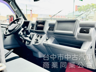 一手車！僅跑2萬8！車室空間大！同級距車斗最寬長！雙安！循跡防滑！ABS！可全貸！全省保固！大甲在地深耕30年老店！ 