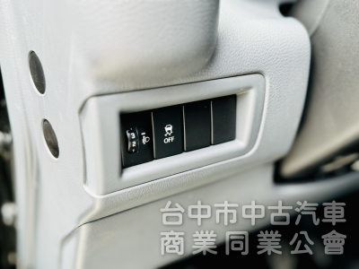 一手車！僅跑2萬8！車室空間大！同級距車斗最寬長！雙安！循跡防滑！ABS！可全貸！全省保固！大甲在地深耕30年老店！ 