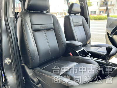 旗艦版！一手車！僅跑5萬！數位儀表 盲點 定速 後座出風口 無線CarPlay！原鈑件！可全貸！大甲在地30年老店！