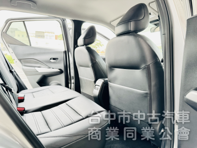 旗艦版！僅跑3萬！新車保固！環景 ACC跟車 盲點 恆溫 CarPaly 車道偏移！原鈑件！可全貸！台中在地30年老店！