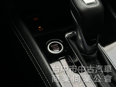 旗艦版！僅跑3萬！新車保固！環景 ACC跟車 盲點 恆溫 CarPaly 車道偏移！原鈑件！可全貸！台中在地30年老店！