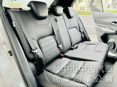 旗艦版！僅跑3萬！新車保固！環景 ACC跟車 盲點 恆溫 CarPaly 車道偏移！原鈑件！可全貸！台中在地30年老店！
