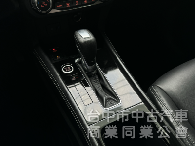 旗艦版！僅跑3萬！新車保固！環景 ACC跟車 盲點 恆溫 CarPaly 車道偏移！原鈑件！可全貸！台中在地30年老店！
