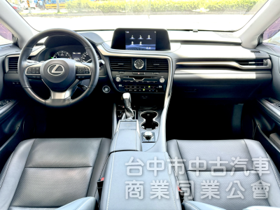 曜黑限量版！僅跑3萬！新車保固！ACC跟車 盲點 通風椅 電尾門 CarPlay！原鈑件！可全貸！台中在地深耕30年老店