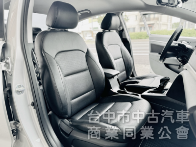 搶先看！一手車！豪華版！六安！定速！無線CarPlay！前後記錄器！後座出風口！原鈑件！可全貸！台中在地深耕30年老店！
