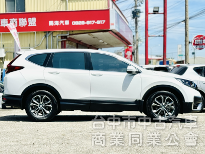 搶先看！5.5代小改款！ACC跟車 無線CarPlay 車道維持！原鈑件！可全貸！兩年5萬公里保固！台中在地30年老店！