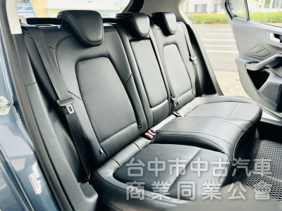 一手車！免鑰匙 雙區恆溫 撥片 6安 CarPlay 後座出風口 前後紀錄！原鈑件！可全貸！台中在地30年老店！