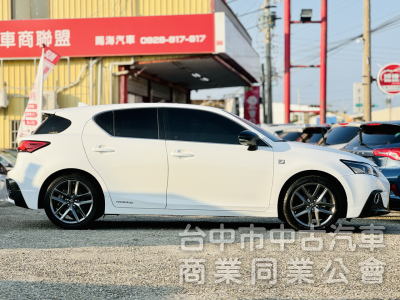 19年式！末代改款！原廠保養！F-Sport版！ACC跟車！LED頭燈！9安！雙前加熱椅！原鈑件！台中在地30年！