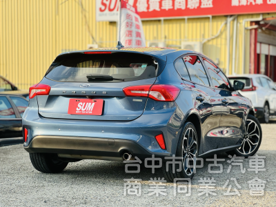 一手車！免鑰匙 雙區恆溫 撥片 6安 CarPlay 後座出風口 前後紀錄！原鈑件！可全貸！台中在地30年老店！