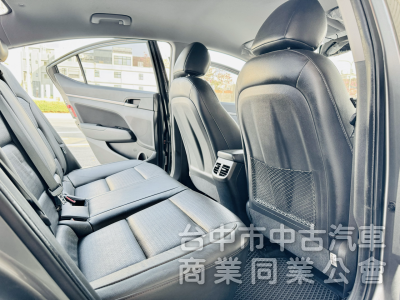 搶先看！一手車！省油省稅！6安 盲點 抬頭顯示 自動頭燈 後座出風口 前後紀錄器！可全貸！售後保固！台中在地30年老店！