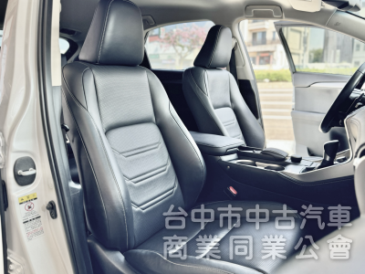 一手車！原廠保養！渦輪引擎！雙電動通風椅！I-KEY！數位電視！電尾門！藍芽！原鈑件！可全貸！台中在地深耕30年老店！