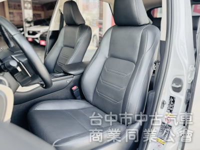 一手車！原廠保養！渦輪引擎！雙電動通風椅！I-KEY！數位電視！電尾門！藍芽！原鈑件！可全貸！台中在地深耕30年老店！