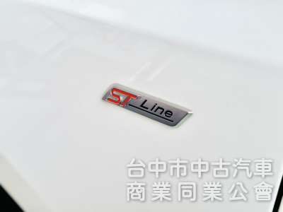 一手車！Lommel X賽道版！僅跑2萬！電動椅 ACC跟車 盲點 抬頭顯示 CarPlay 換檔撥片！原鈑件！可全貸！