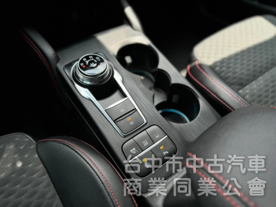 一手車！Lommel X賽道版！僅跑2萬！電動椅 ACC跟車 盲點 抬頭顯示 CarPlay 換檔撥片！原鈑件！可全貸！