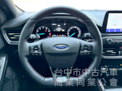 一手車！Lommel X賽道版！僅跑2萬！電動椅 ACC跟車 盲點 抬頭顯示 CarPlay 換檔撥片！原鈑件！可全貸！