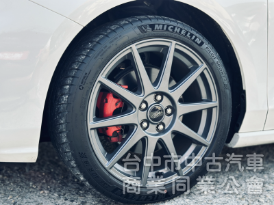 一手車！Lommel X賽道版！僅跑2萬！電動椅 ACC跟車 盲點 抬頭顯示 CarPlay 換檔撥片！原鈑件！可全貸！