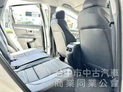 5.5代小改款！ACC跟車 無線CarPlay 車道維持！原鈑件！可全貸！兩年5萬公里保固！台中在地30年老店！