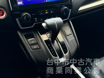 5.5代小改款！ACC跟車 無線CarPlay 車道維持！原鈑件！可全貸！兩年5萬公里保固！台中在地30年老店！