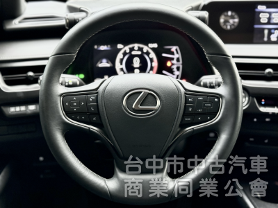 20年領牌！小改款！全速域ACC！一手車！原廠保養！盲點 CarPlay 雙前座電熱椅！原鈑件！可全貸！台中在地30年！