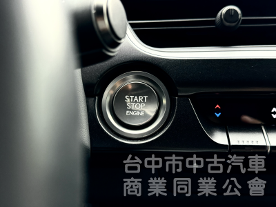 20年領牌！小改款！全速域ACC！一手車！原廠保養！盲點 CarPlay 雙前座電熱椅！原鈑件！可全貸！台中在地30年！