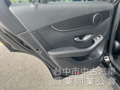 汎亞汽車 2017 Mercedes-Benz GLC 300 豪華內裝 內外漂亮