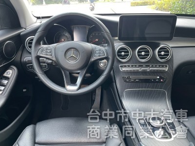 汎亞汽車 2017 Mercedes-Benz GLC 300 豪華內裝 內外漂亮