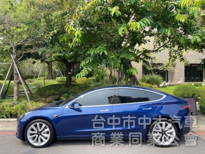 汎亞汽車 2020 Tesla Model 3 超低里程2.5萬公里 全車原鈑件，內外都漂亮 認證AA等級