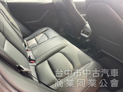 汎亞汽車 2020 Tesla Model 3 超低里程2.5萬公里 全車原鈑件，內外都漂亮 認證AA等級