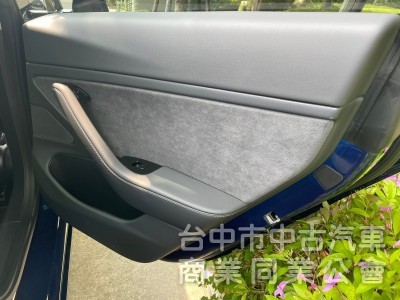 汎亞汽車 2020 Tesla Model 3 超低里程2.5萬公里 全車原鈑件，內外都漂亮 認證AA等級
