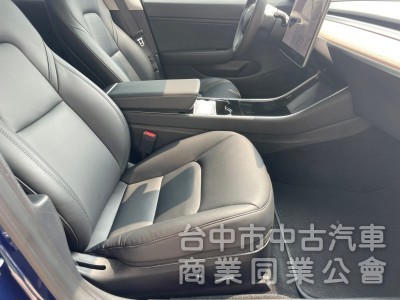 汎亞汽車 2020 Tesla Model 3 超低里程2.5萬公里 全車原鈑件，內外都漂亮 認證AA等級