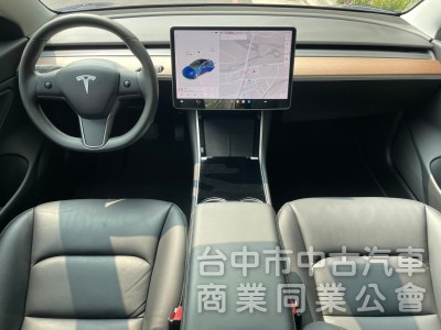 汎亞汽車 2020 Tesla Model 3 超低里程2.5萬公里 全車原鈑件，內外都漂亮 認證AA等級