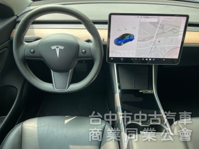 汎亞汽車 2020 Tesla Model 3 超低里程2.5萬公里 全車原鈑件，內外都漂亮 認證AA等級