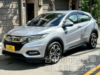 車況漂亮，旅遊小休旅車款