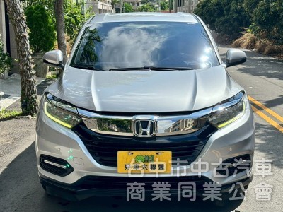 車況漂亮，旅遊小休旅車款