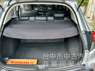 車況漂亮，旅遊小休旅車款