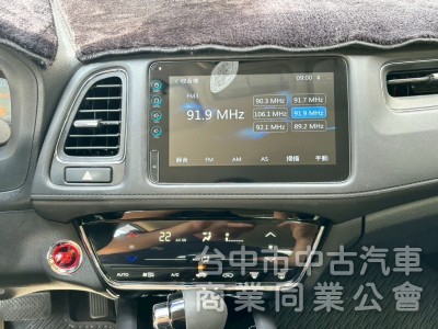 車況漂亮，旅遊小休旅車款