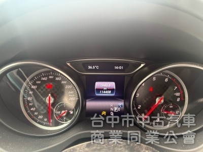 2017 A180 AMG 運動版、雙前跑車記憶座椅、免鑰匙啟動 、靈巧安全
