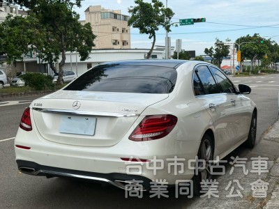 2017 E300 4MATIC 原版件 跑少、車況超優 全景 柏林 雙液晶 360環景 光束頭燈 抬顯