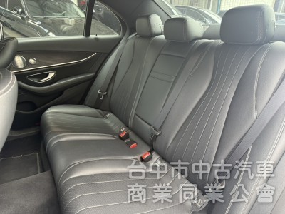 2017 E300 4MATIC 原版件 跑少、車況超優 全景 柏林 雙液晶 360環景 光束頭燈 抬顯