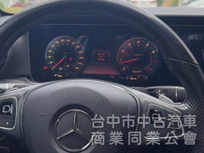 2017 E300 4MATIC 原版件 跑少、車況超優 全景 柏林 雙液晶 360環景 光束頭燈 抬顯