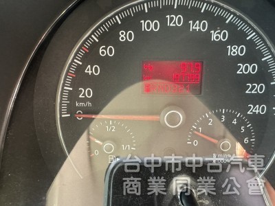 2006年出廠 福斯beetle 金龜車1.6  內外氣氛非常漂亮 開在路上更加吸睛  ✅可認證 ✅里程保證 ✅