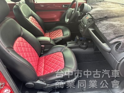2006年出廠 福斯beetle 金龜車1.6  內外氣氛非常漂亮 開在路上更加吸睛  ✅可認證 ✅里程保證 ✅