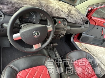 2006年出廠 福斯beetle 金龜車1.6  內外氣氛非常漂亮 開在路上更加吸睛  ✅可認證 ✅里程保證 ✅