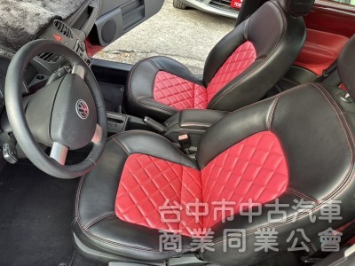 2006年出廠 福斯beetle 金龜車1.6  內外氣氛非常漂亮 開在路上更加吸睛  ✅可認證 ✅里程保證 ✅