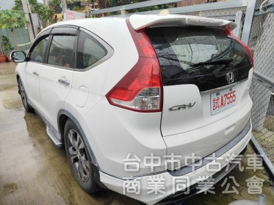 認證車~CRV-2.4L,天窗,快撥,HID頭燈,定速,導航,日行燈