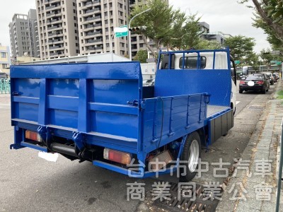 2010年 HINO 加長11尺半