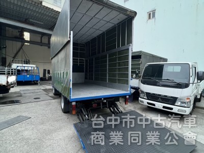 2019年12月出廠 加長14尺多堅達 電動升降帆布跟外雙缸大尾門 里程大約15萬多